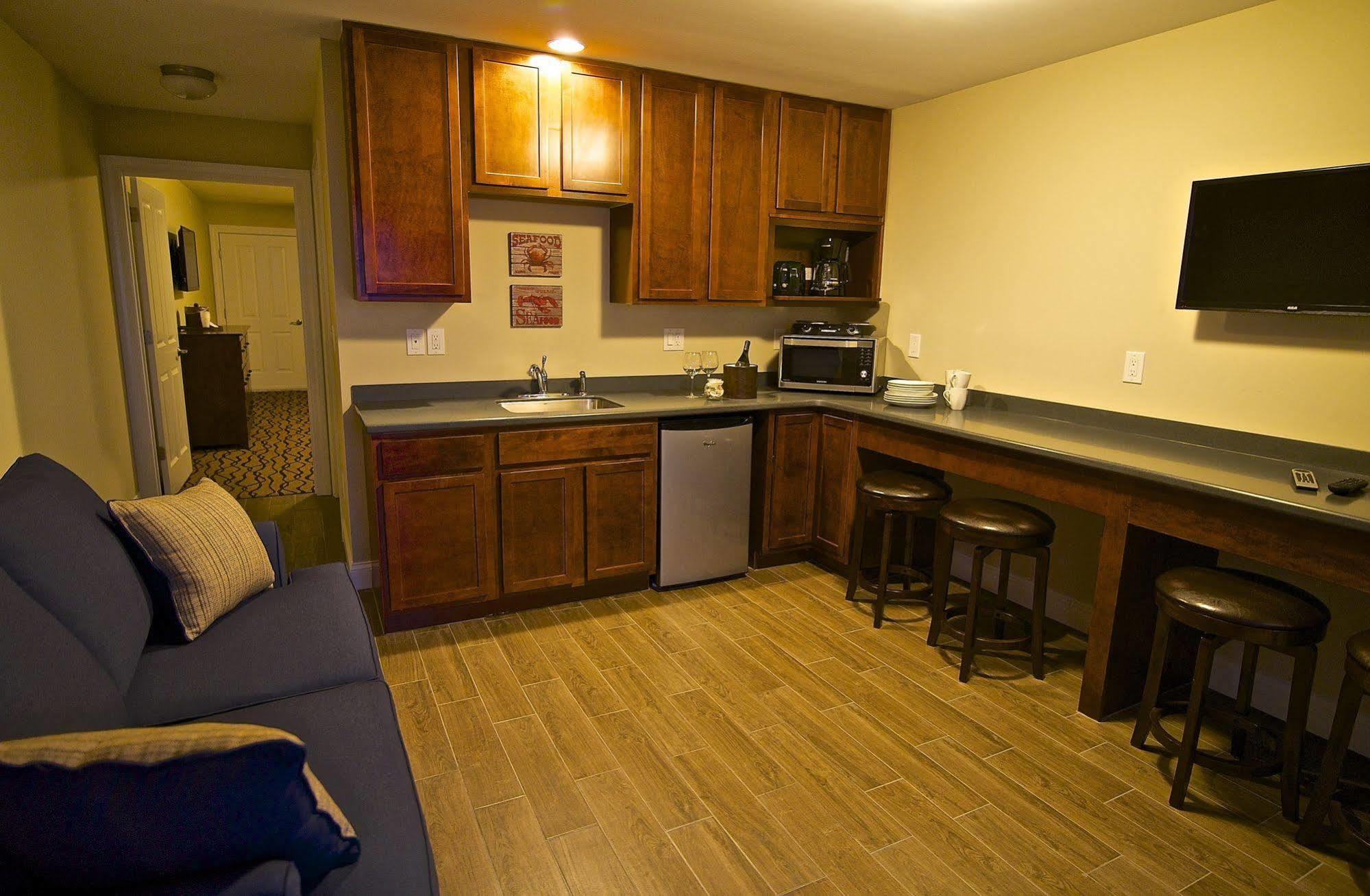 The Pelham Resort Motel ハンプトン エクステリア 写真